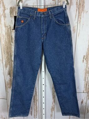 NWT Wrangler FR HRC2 NFPA 2112, Men’s Dark Blue Relaxed Denim Jeans. Size 32x32